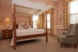Photo of a Norwich Inn Suite, Just Minutes Away from King Arthur Flour in Vermont.